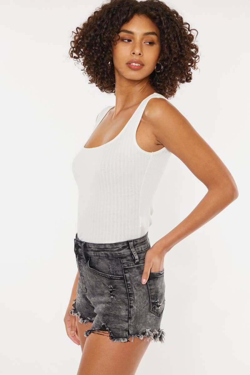 HIGH RISE FRAY HEM DENIM SHORTS