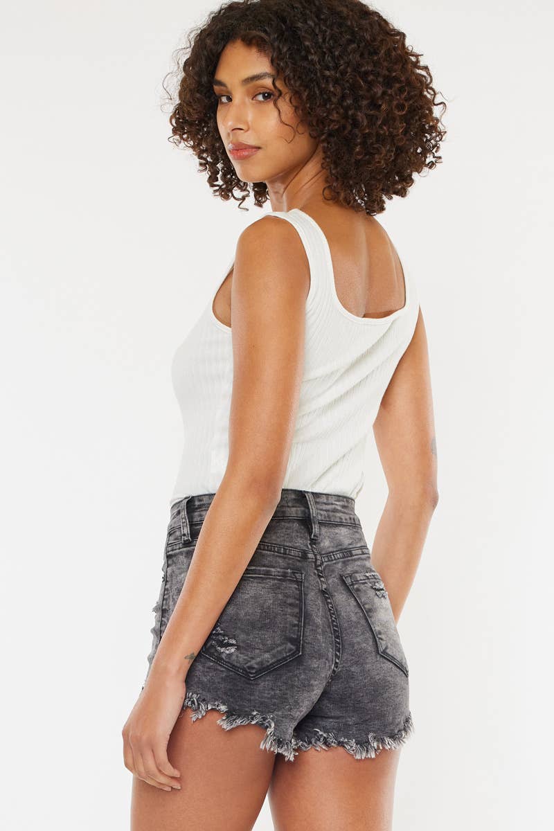 HIGH RISE FRAY HEM DENIM SHORTS