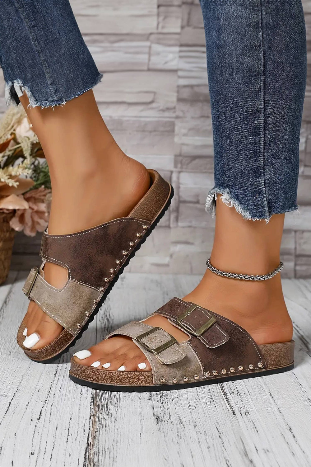 LDC Western Suede Rivet Hollow Out PU Leather Slip-on Shoes